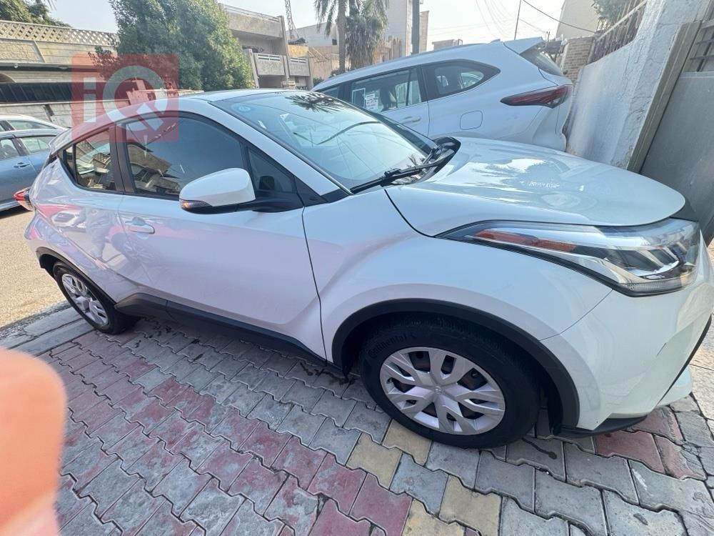 تويوتا سي اتش ار